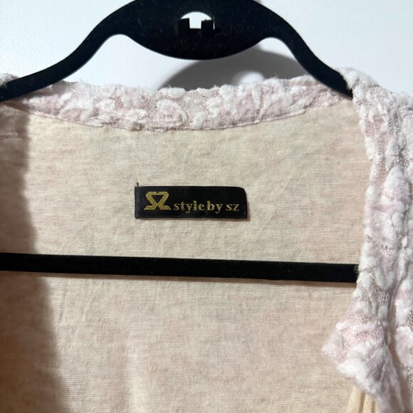 Vintage-Inspired Beige Cardigan with Pink Lace Shrug Layered Look – Size Small - Picture 3 of 8